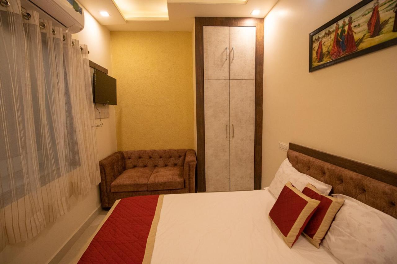 Hotel Aayat Palace ג'איפור מראה חיצוני תמונה