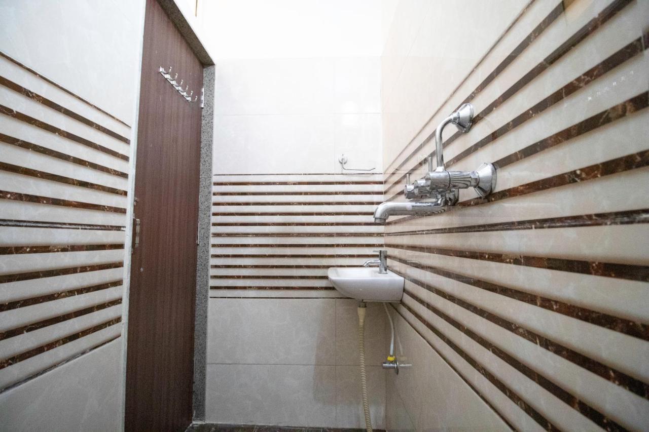 Hotel Aayat Palace ג'איפור מראה חיצוני תמונה