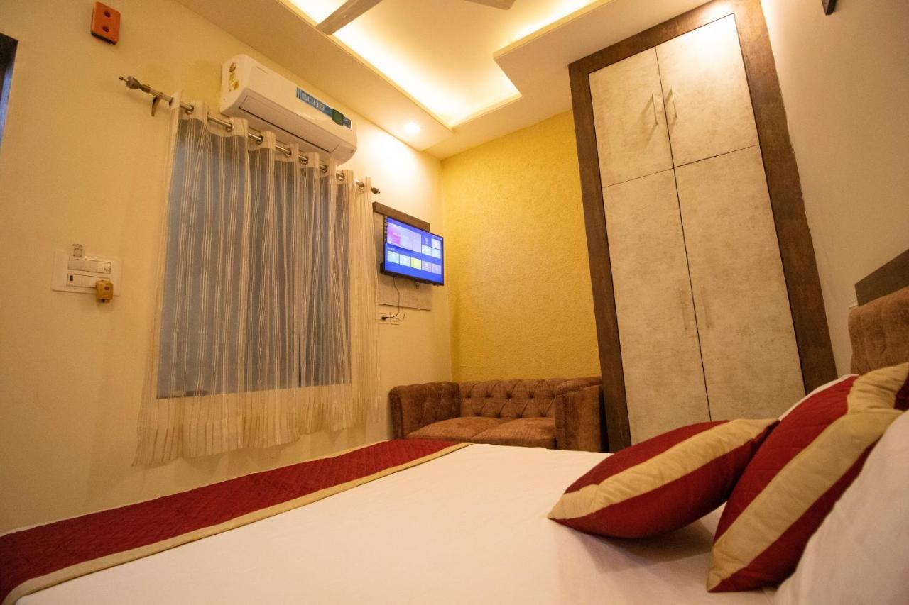 Hotel Aayat Palace ג'איפור מראה חיצוני תמונה